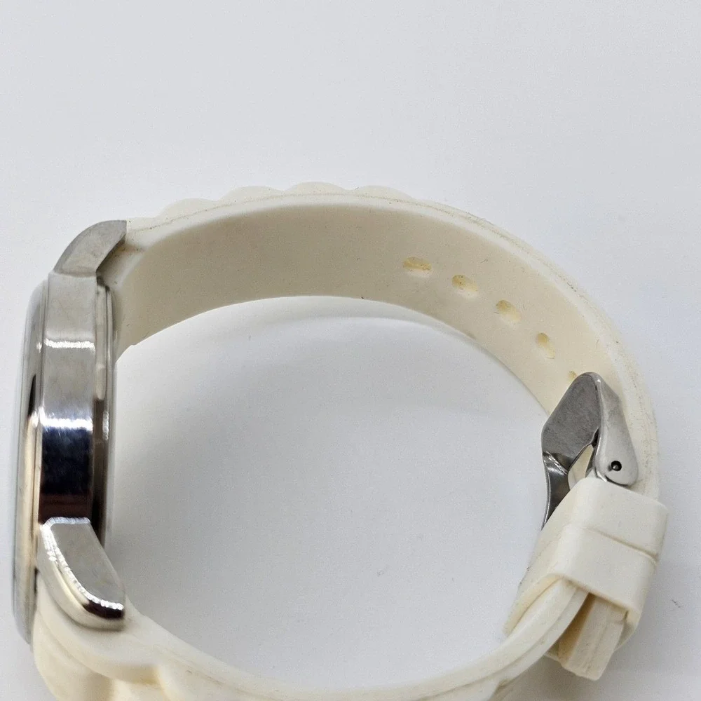 44MM Men's Watch Gray Case‎ Gray Dial White Plastic Band Straps New Battery